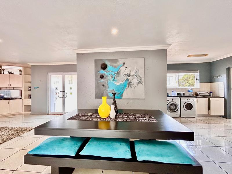 4 Bedroom Property for Sale in Caribbean Beach Club North West